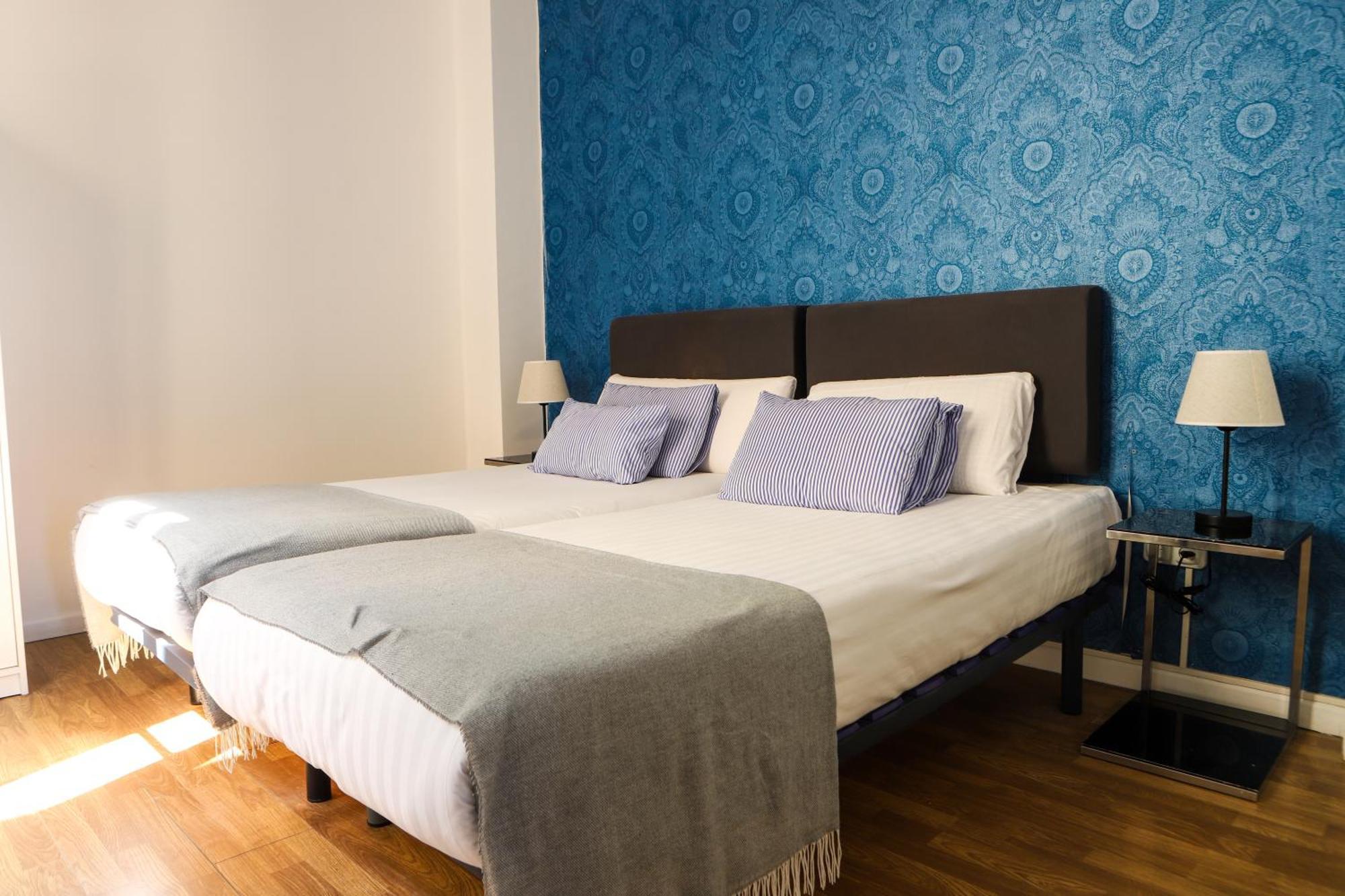 Luxury - Malvarrosa * Valence